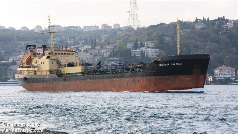 Одесский порт продает танкер, который раньше отсудил у частника «фото»