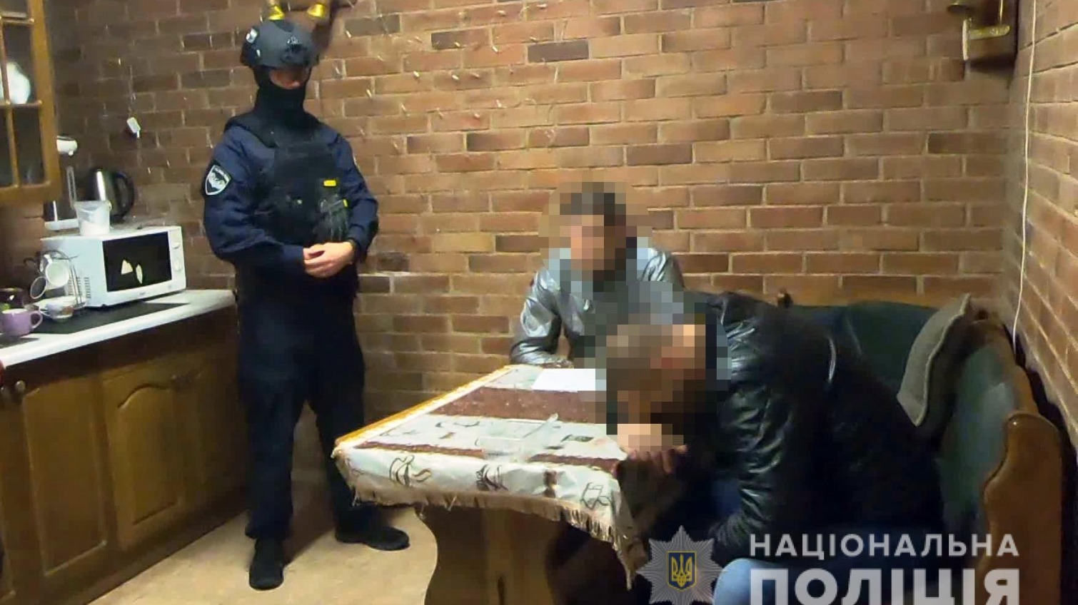 “Мы из банка”: в Одессе поймали финансовых аферистов (фото, видео) «фото»