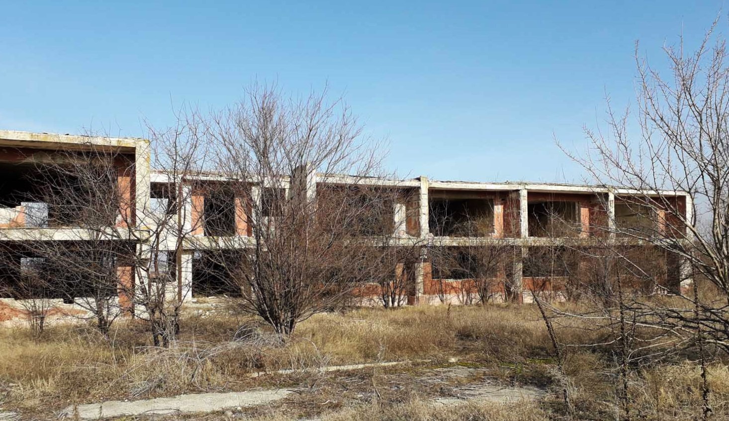 На курорте в Одесской области продают руины детского лагеря «фото»