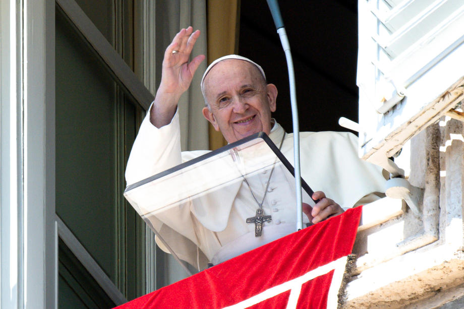 Папа Римский призвал молиться за мир в Украине «фото»