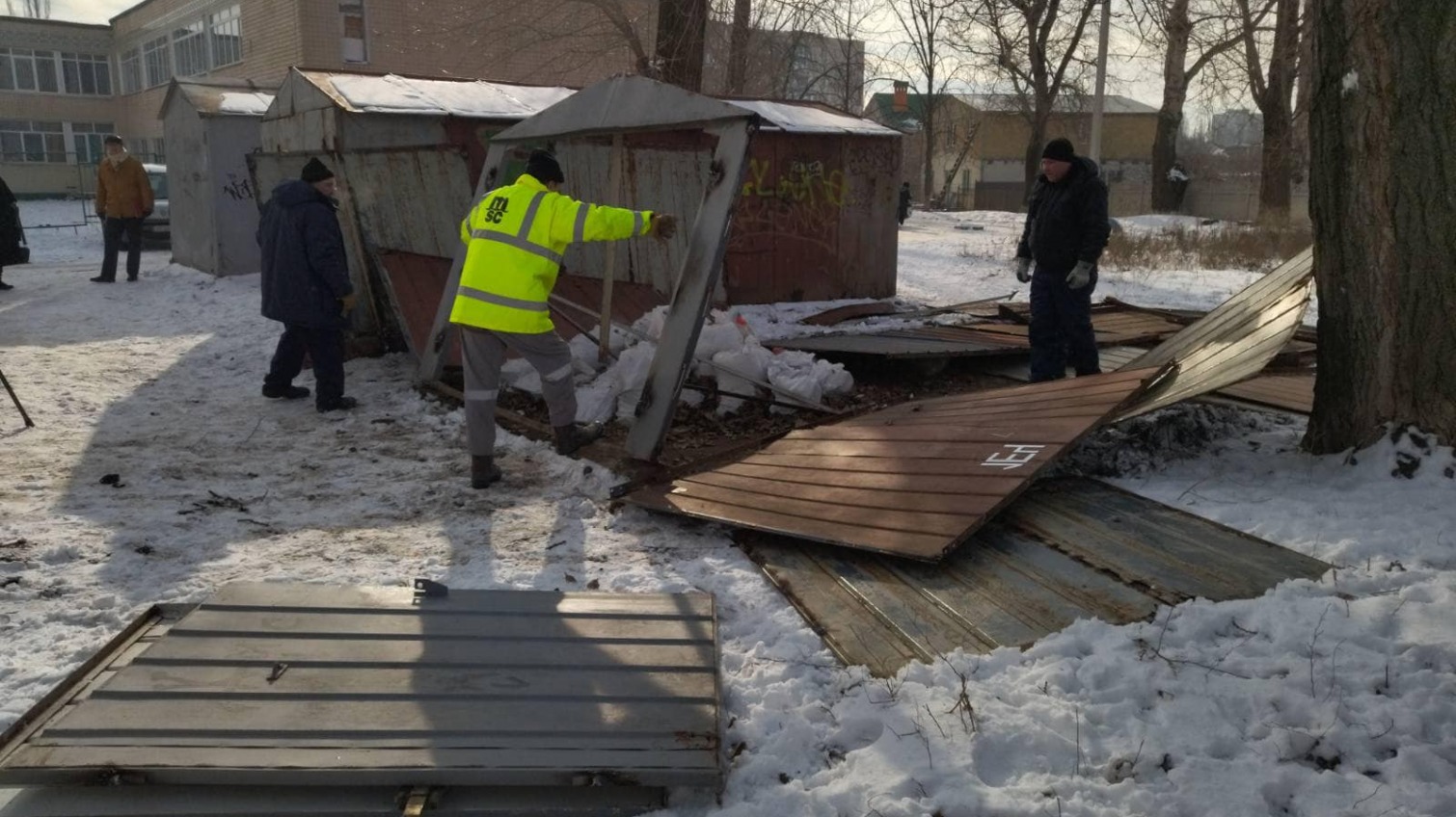 В Одессе сносят незаконные гаражи, а вместо них будут парковки (фото) «фото»