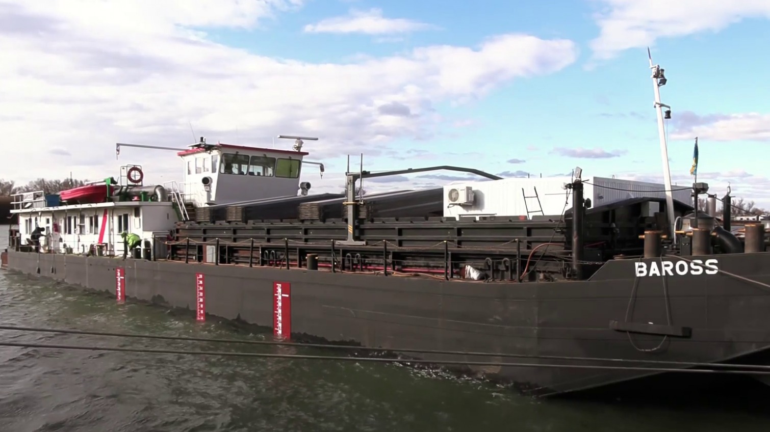 На Килийском заводе немецкое судно перестроили в толкатель и два дока (видео) «фото»