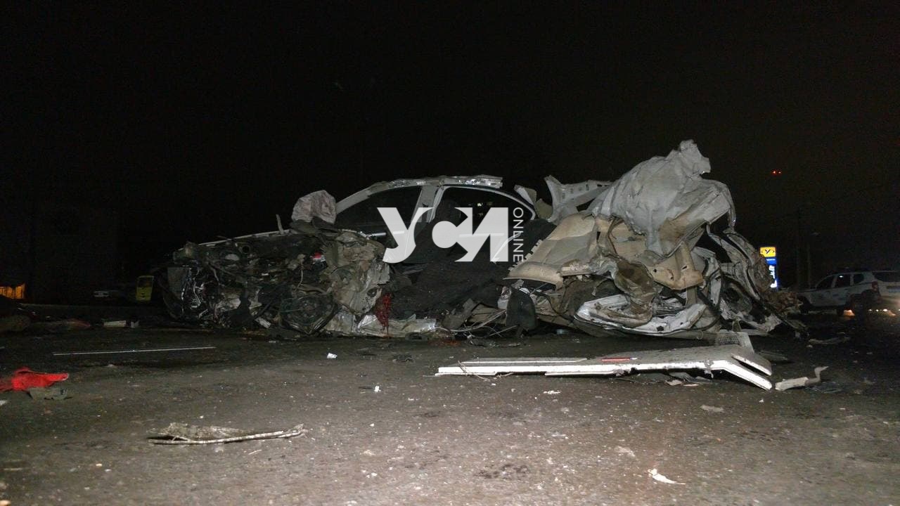 Смертельная авария на трассе Одесса — Николаев: фура вылетела на встречку, погиб человек (фото) «фото»