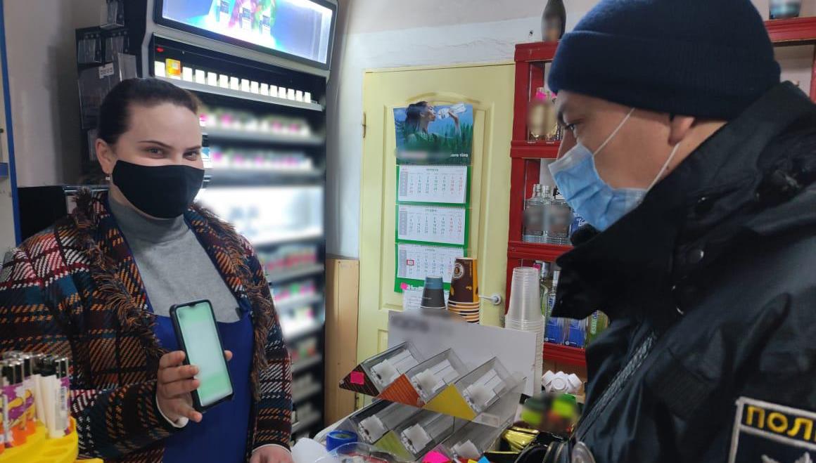 В Одессе продолжают штрафовать за появление в общественных местах без COVID-сертификата (фото) «фото»