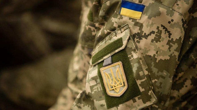 В одесские школы можно будет приносить вещи для защитников Украины «фото»