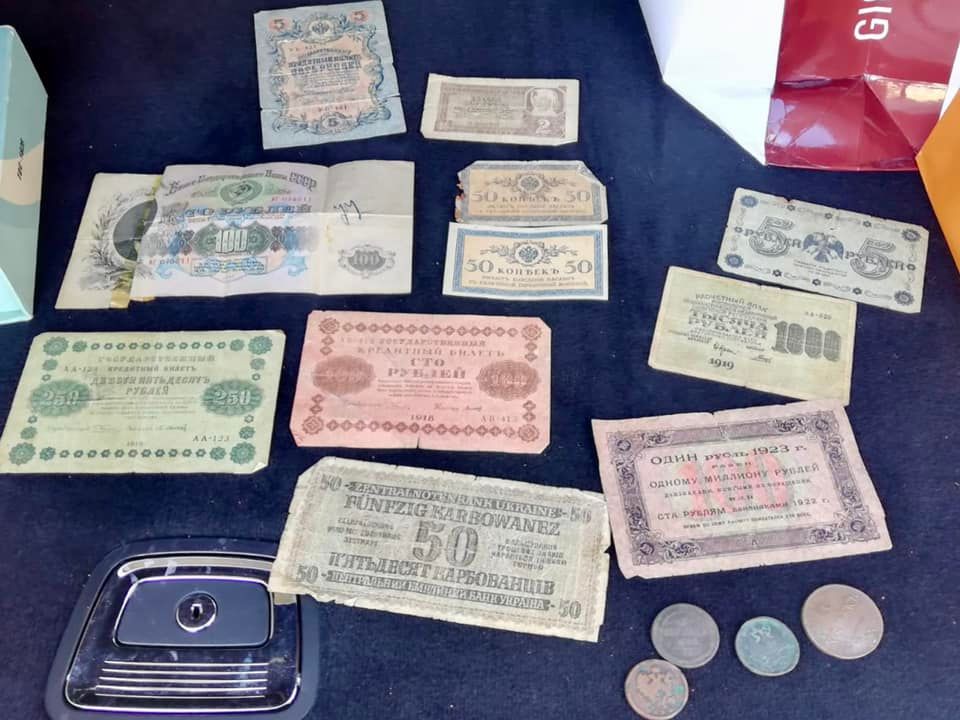 Из Одесской области контрабандой хотели вывезти старинные деньги (фото) «фото»