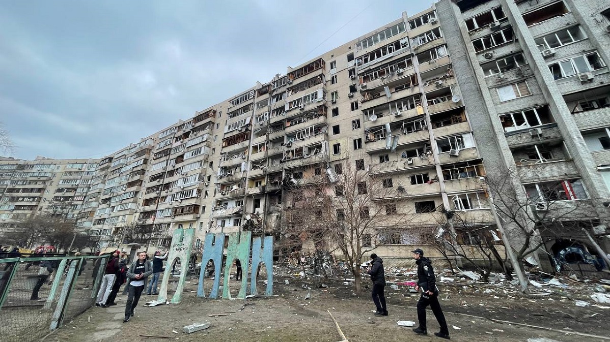 Четвертый день войны РФ против Украины: враг атакует гражданские объекты (обновляется) «фото»