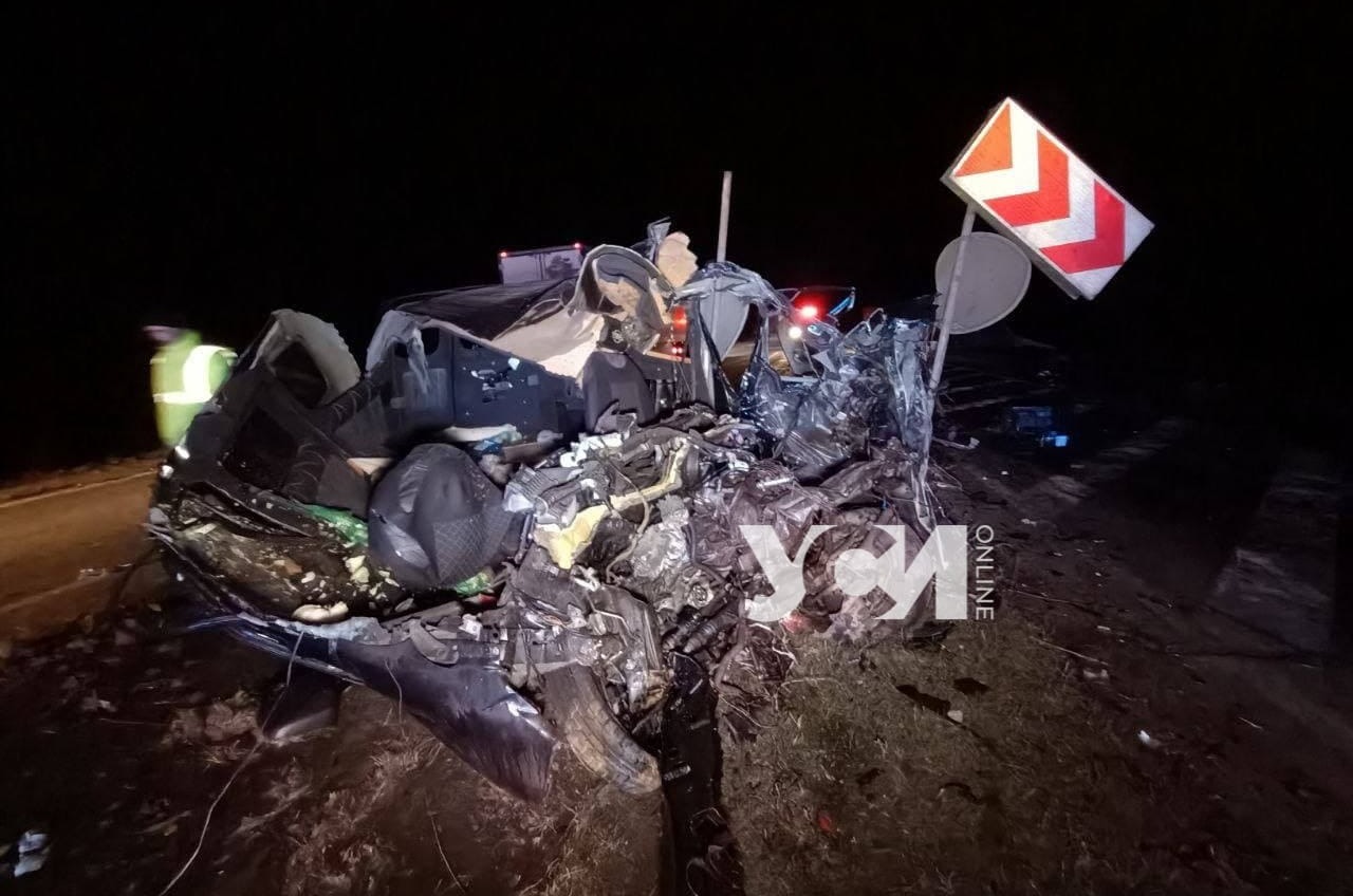 На трассе Одесса-Николаев смертельная авария – погибли три человека (фото) «фото»