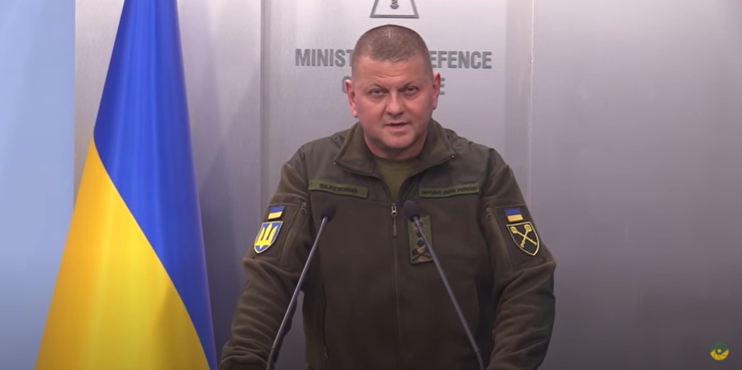 Главнокомандующий ВСУ – украинцам ОРДЛО: “Боевики вас используют” (видео) «фото»