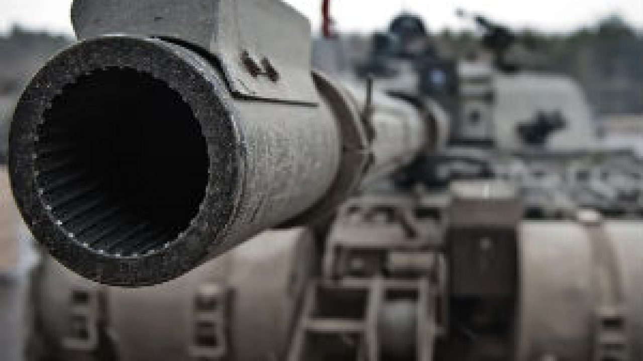 В Луганской области оккупанты расстреляли из танка дом престарелых «фото»