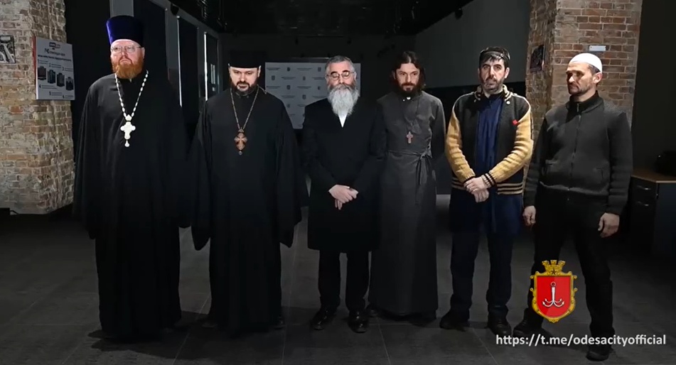 Нас не нужно освобождать: одесские священнослужители всех конфессий молятся за мир (видео) «фото»