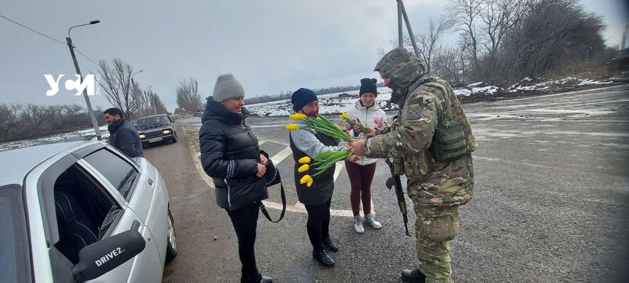 Николаевские защитники, служащие на Донбассе, поздравили женщин с 8 марта (фото) «фото»