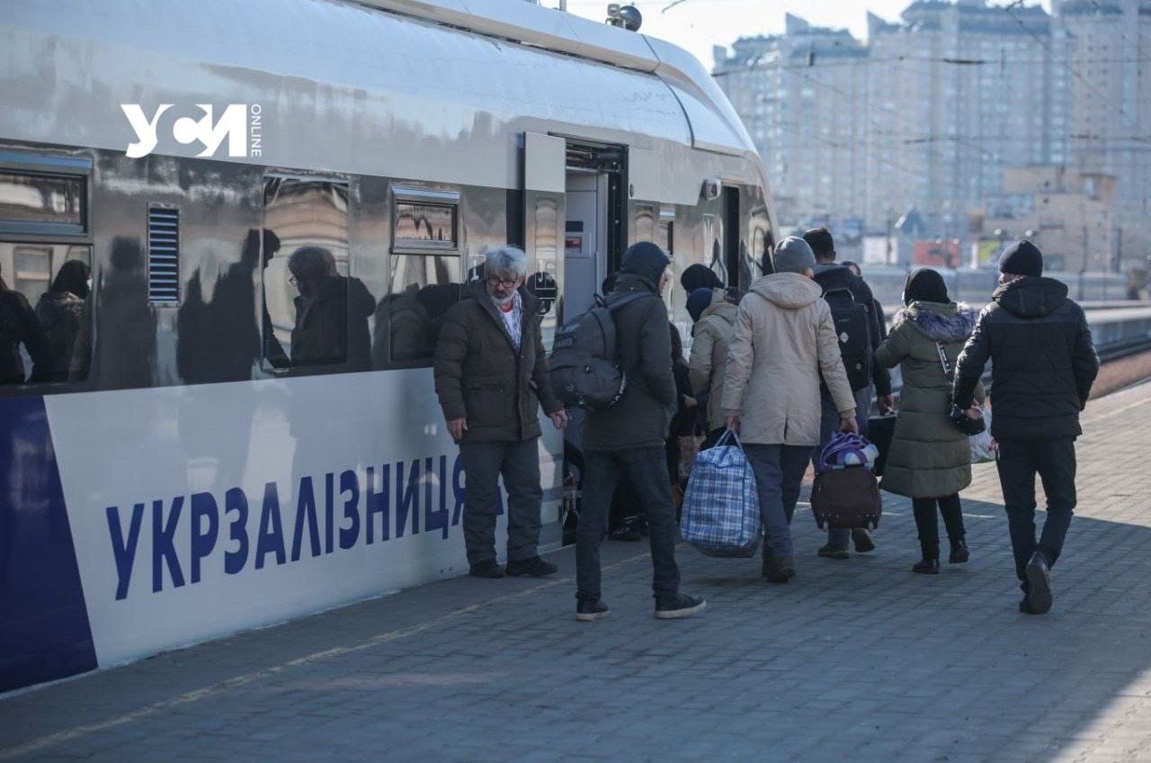 8 марта из Одессы отправится эвакуационный поезд в Ужгород «фото»