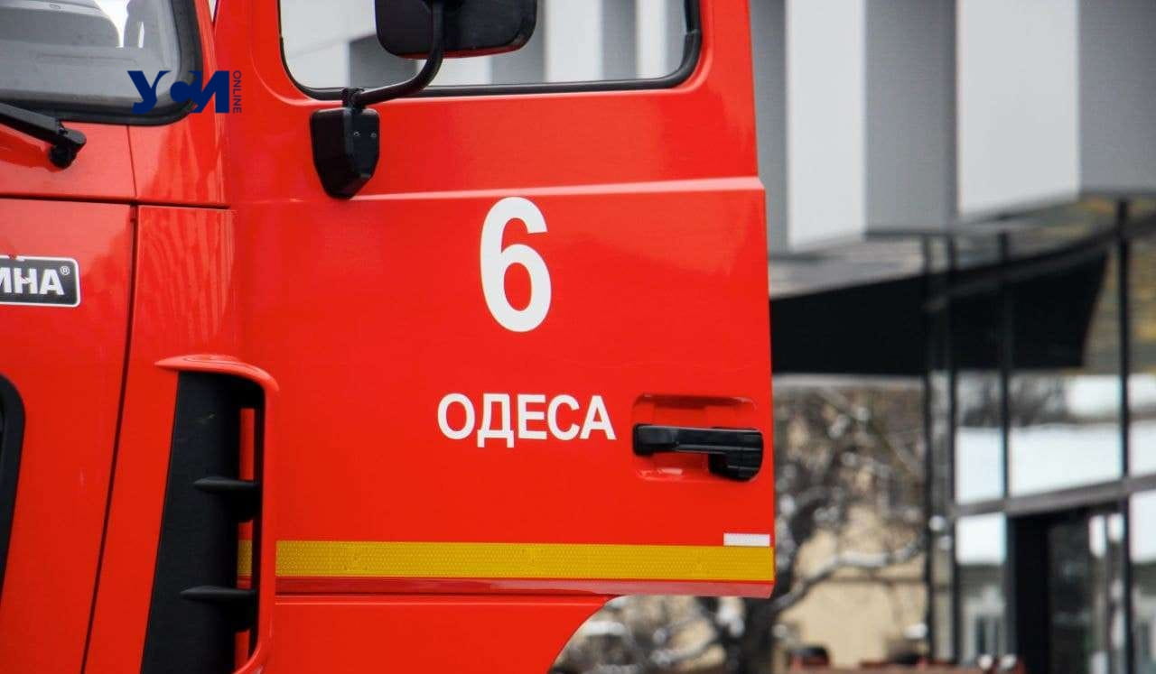 Сводка спасателей: смертельное ДТП на Таирова, 77 пожаров и задержанный поджигатель «фото»