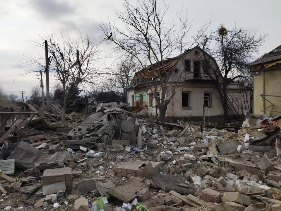 Под Киевом при авиаударе погибли двое детей и пятеро взрослых (фото) «фото»