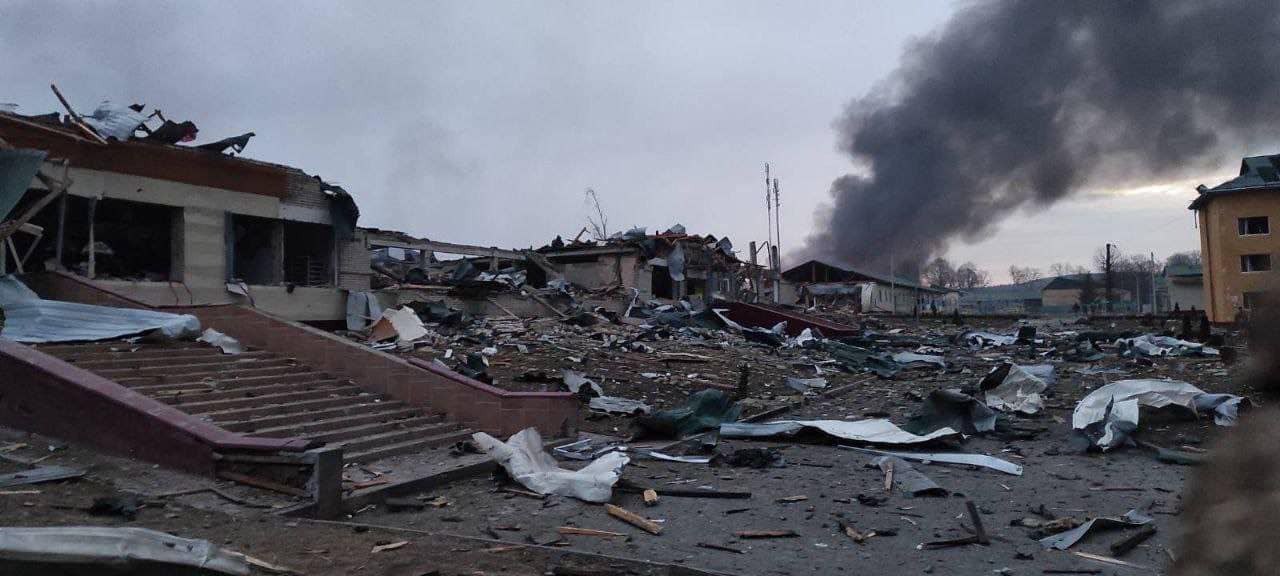 В результате обстрела оккупантами Яворовского полигона во Львовской области 35 человек погибли, 134 травмированы «фото»