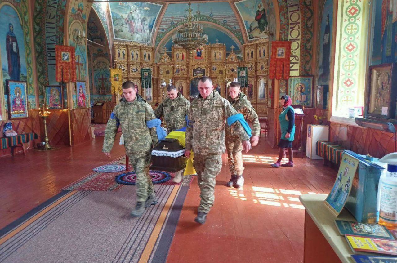 Одесская область за два дня попрощалась с семью защитниками, погибшими за свободу Украины (фото) «фото»