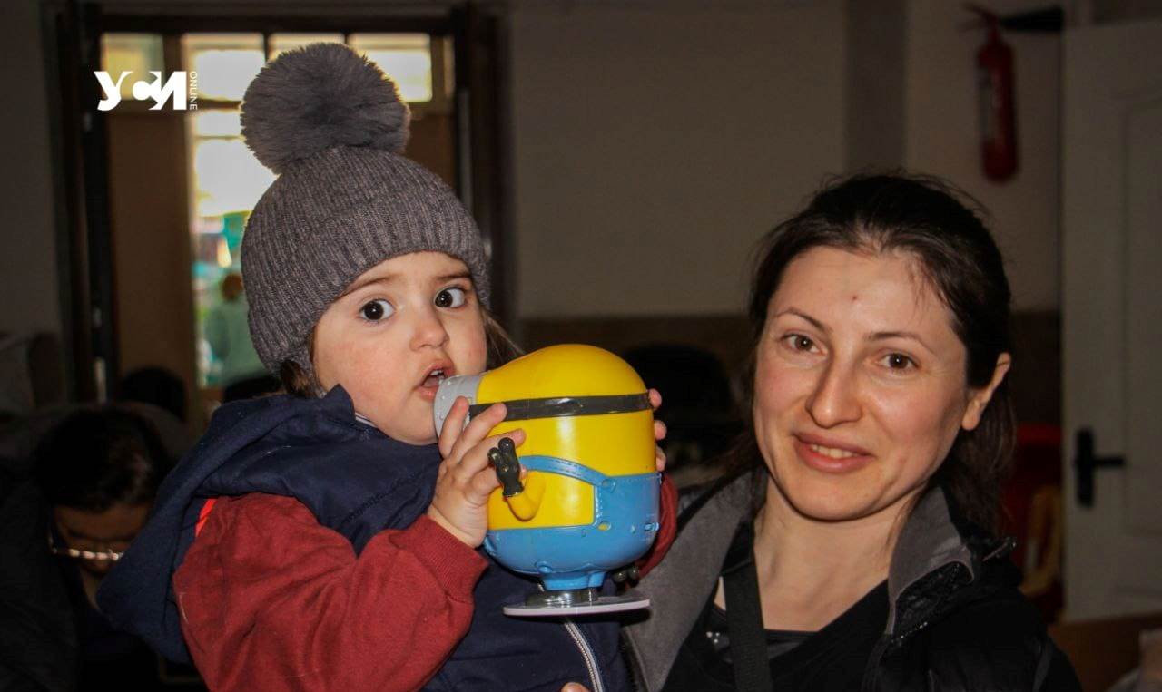 В Одессе оказывают психологическую помощь переселенцам с детьми: куда звонить «фото»