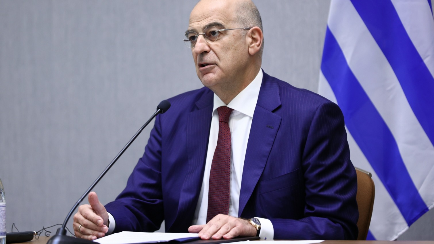 Министр иностранных дел Греции лично приедет в осажденный Мариуполь «фото»