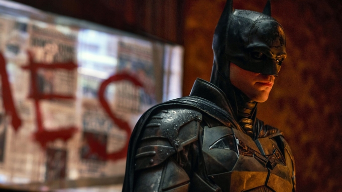 Warner Bros. отменили показ “Бэтмена” в России «фото»