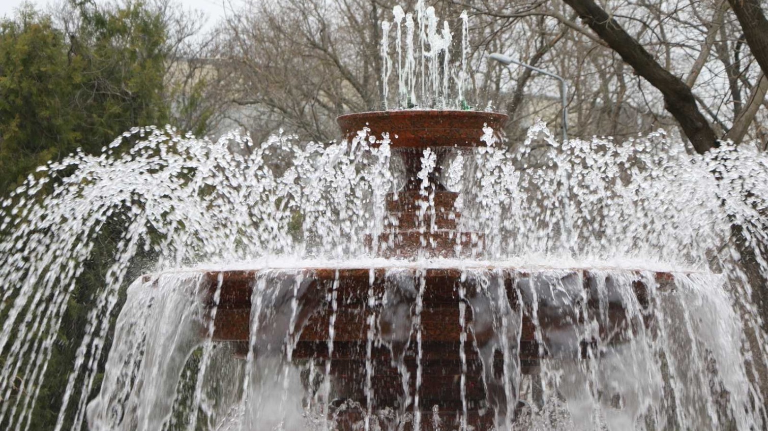 В одесском парке Шевченко снова заработал фонтан (фото, видео) «фото»