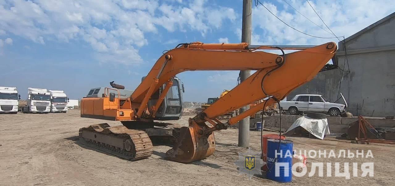 Под Одессой украли 190 кубов песка (фото, видео) «фото»