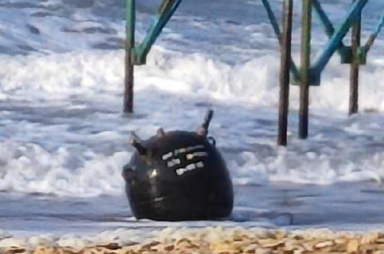 В Одесской области к морскому берегу прибило мину «фото»