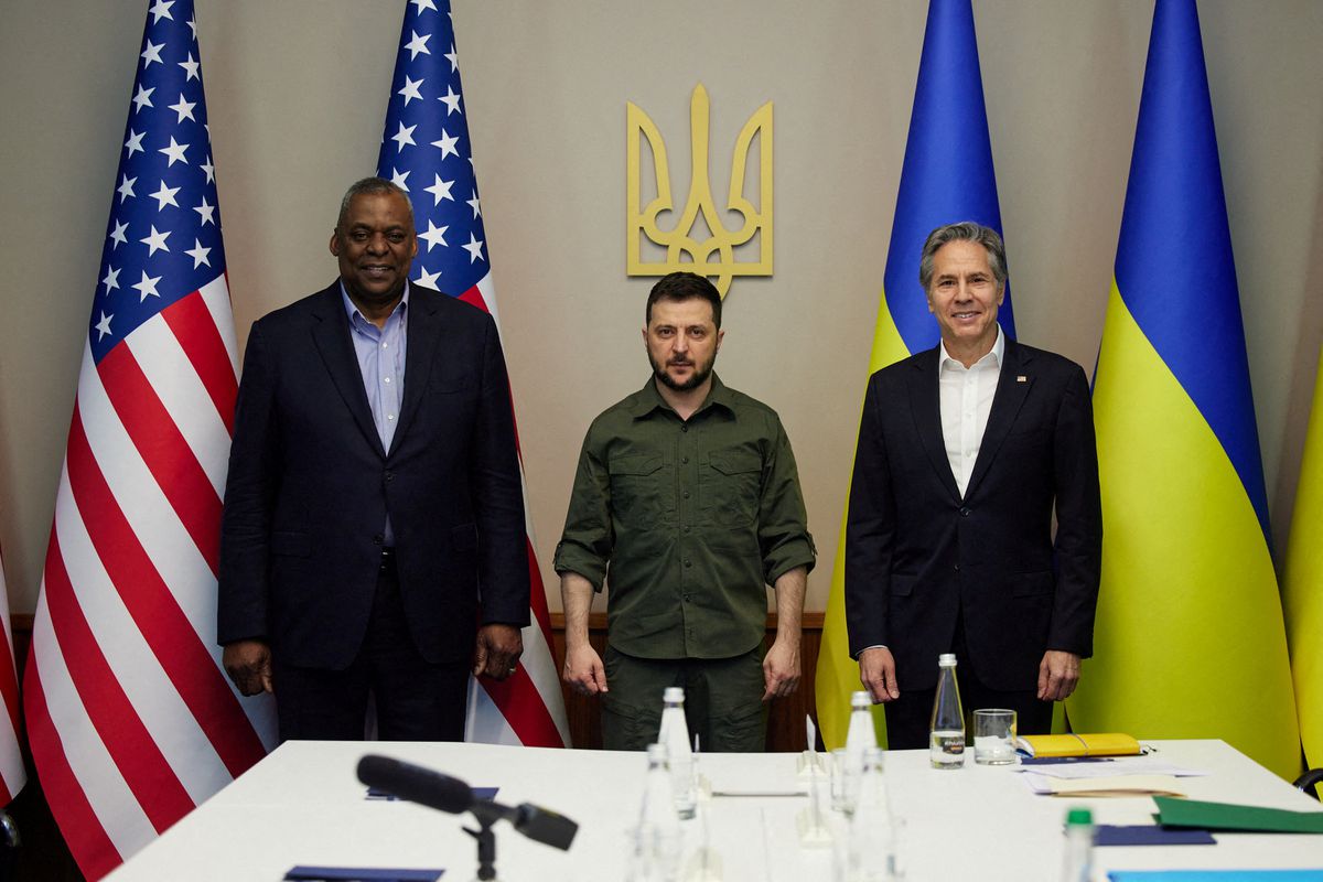 США выделят 322 млн долларов помощи и обещают скоро вернуть в Украину своих дипломатов «фото»