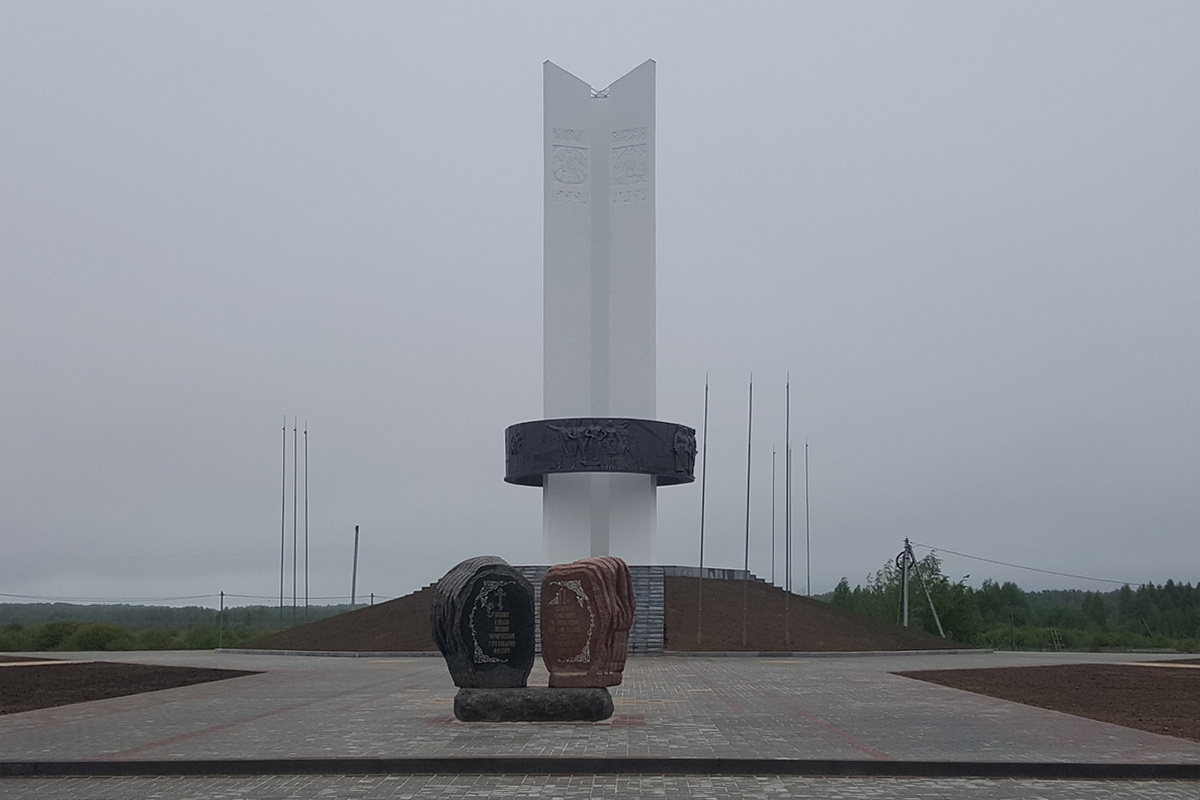 В Украине хотят снести памятник «Три сестры» в честь “дружбы” Украины, России и Беларуси «фото»