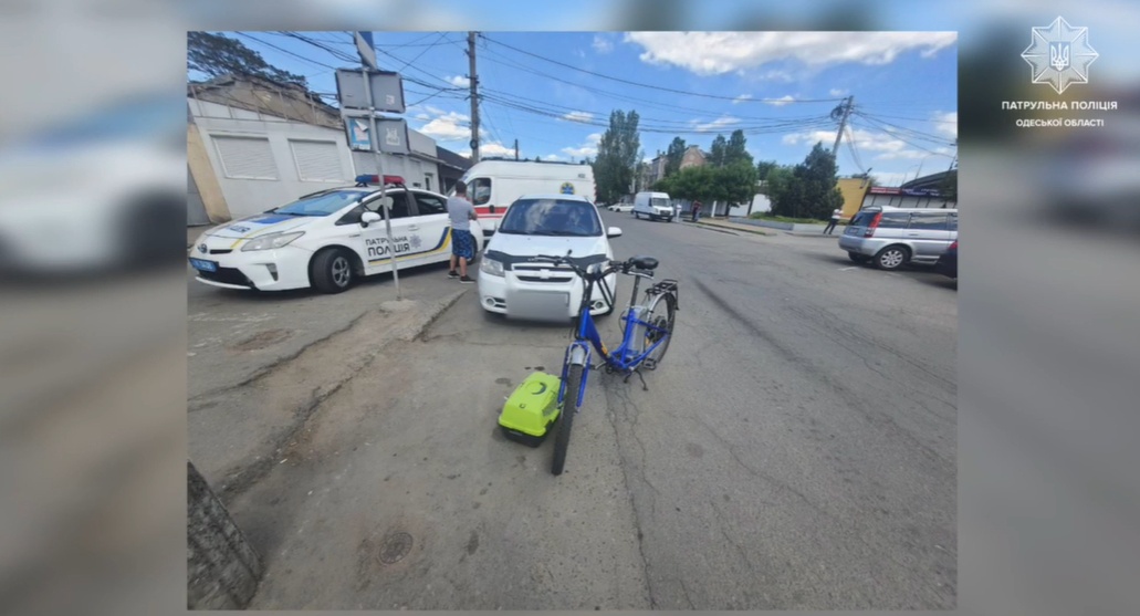 В Одессе сбили велосипедиста и задержали несовершеннолетнего на «Жигулях» «фото»