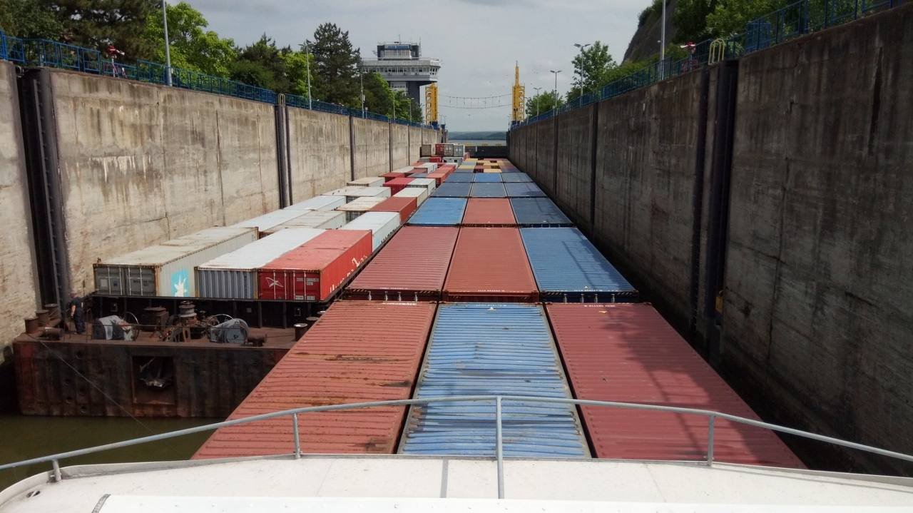 В Измаил готовится вернуться контейнерный караван из Румынии «фото»
