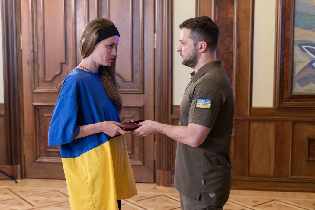 Президент наградил посмертно журналиста, лейтенанта ВСУ из Одесской области (фото) «фото»