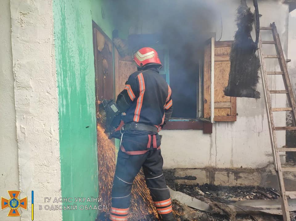 Под Одессой при пожаре в частном доме погиб мужчина (фото) «фото»