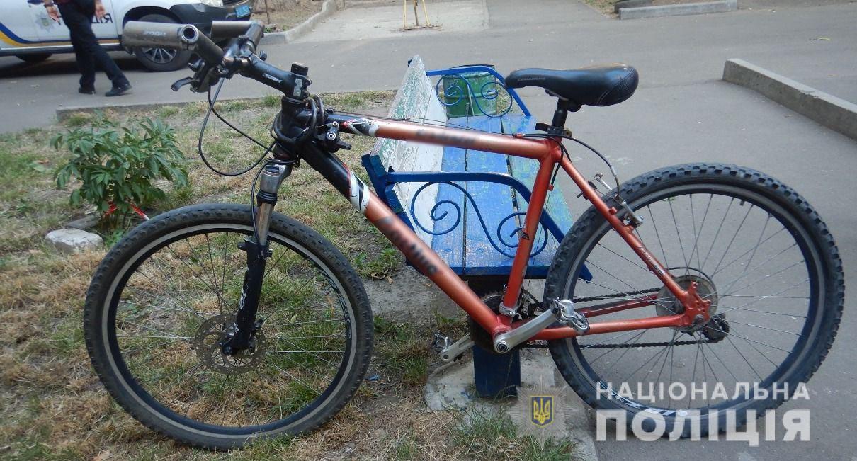 Кабели, велосипед и телефоны: одесситов задержали на кражах (фото) «фото»