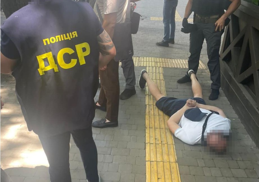 В Одессе полицейские раскрыли схему переправки уклонистов за границу (фото) «фото»