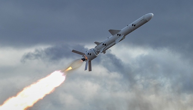Враг нанес еще два ракетных удара по Одесской области «фото»
