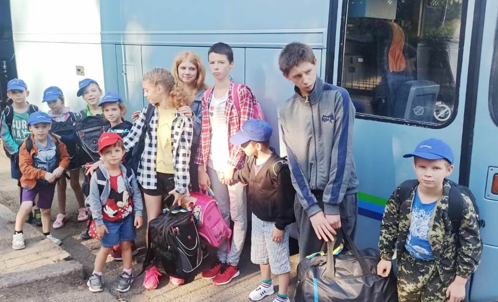 Ще 26 дітей з Одеської області евакуювали до Польщі «фото»