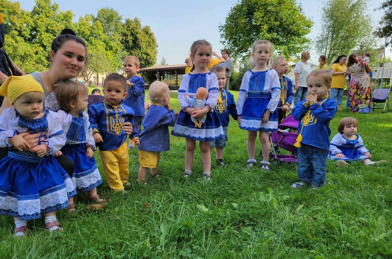 У Литві вихованців одеського дитячого будинку привітали з Днем Незалежності (фото) «фото»