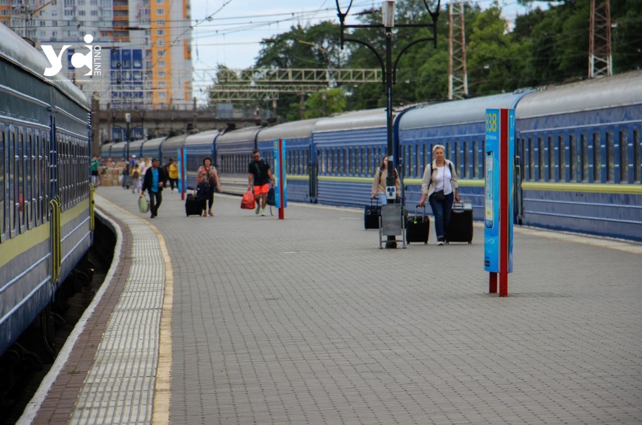 Розклад потягів з Одеського залізничного вокзалу на 6 серпня «фото»
