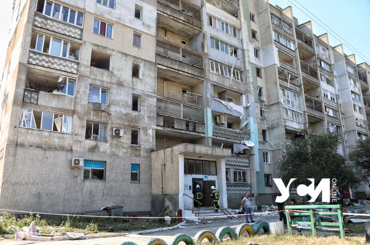 У постраждалому від ракетного обстрілу будинку у Сергіївці відновлять вікна за 2,3 млн «фото»