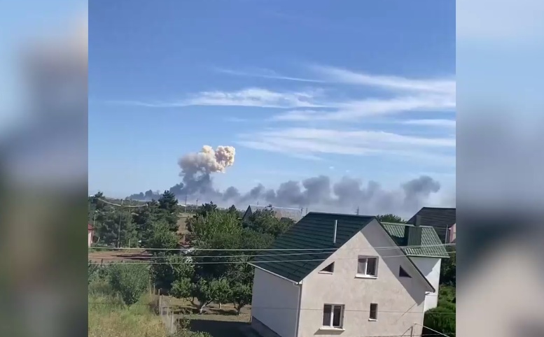 На російському військовому аеродромі в окупованому Криму пролунали вибухи «фото»