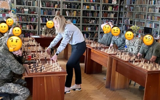 В Одесі для захисників організували гру з шахів (фото) «фото»