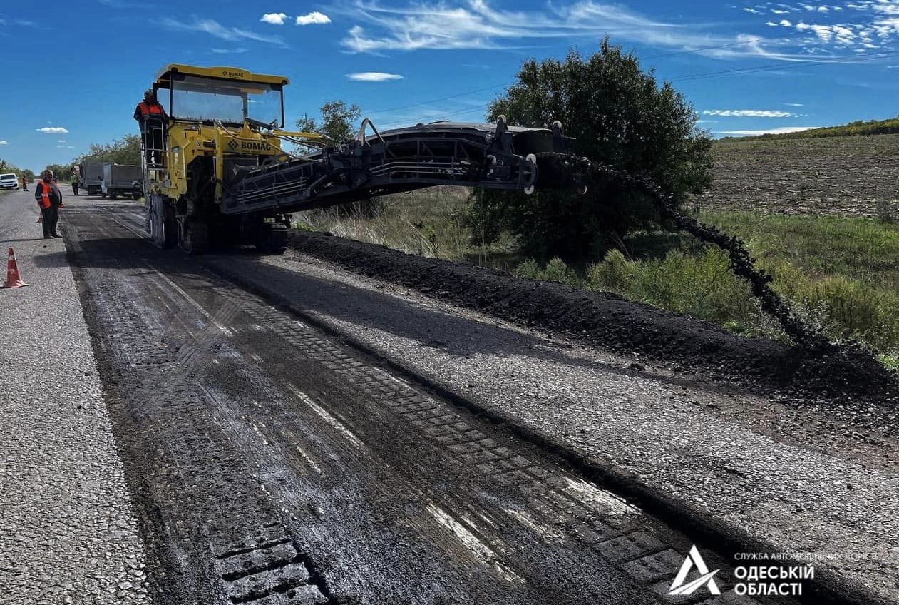 В Одеській області ремонтують дорогу до кордону з Молдовою (фото) «фото»
