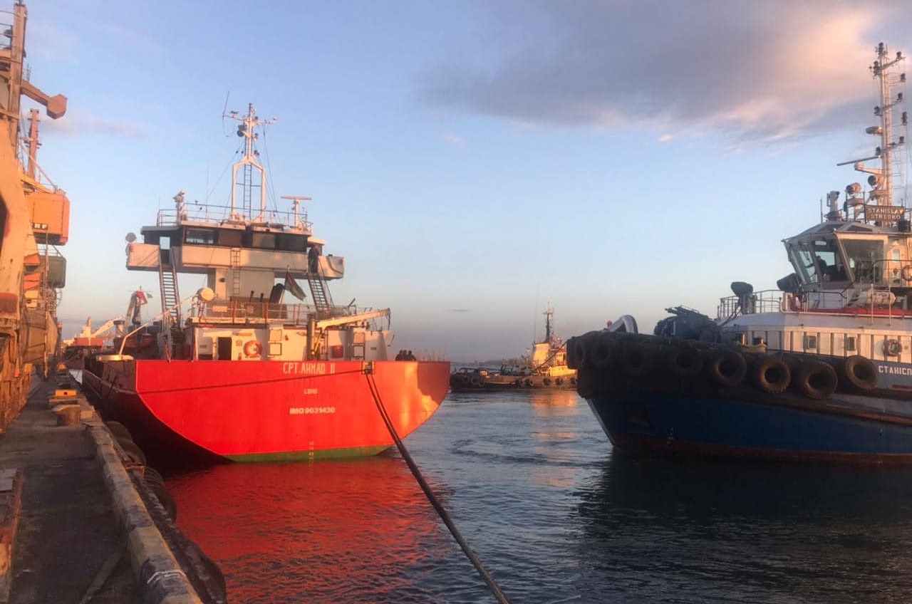 У неділю з портів Великої Одеси заплановано вихід 10 суден (фото) «фото»