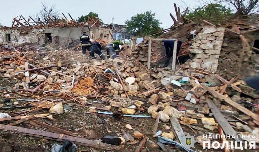 За добу через обстріли на Миколаївщині зруйновано 60 будинків, одна людина загинула (фото) «фото»