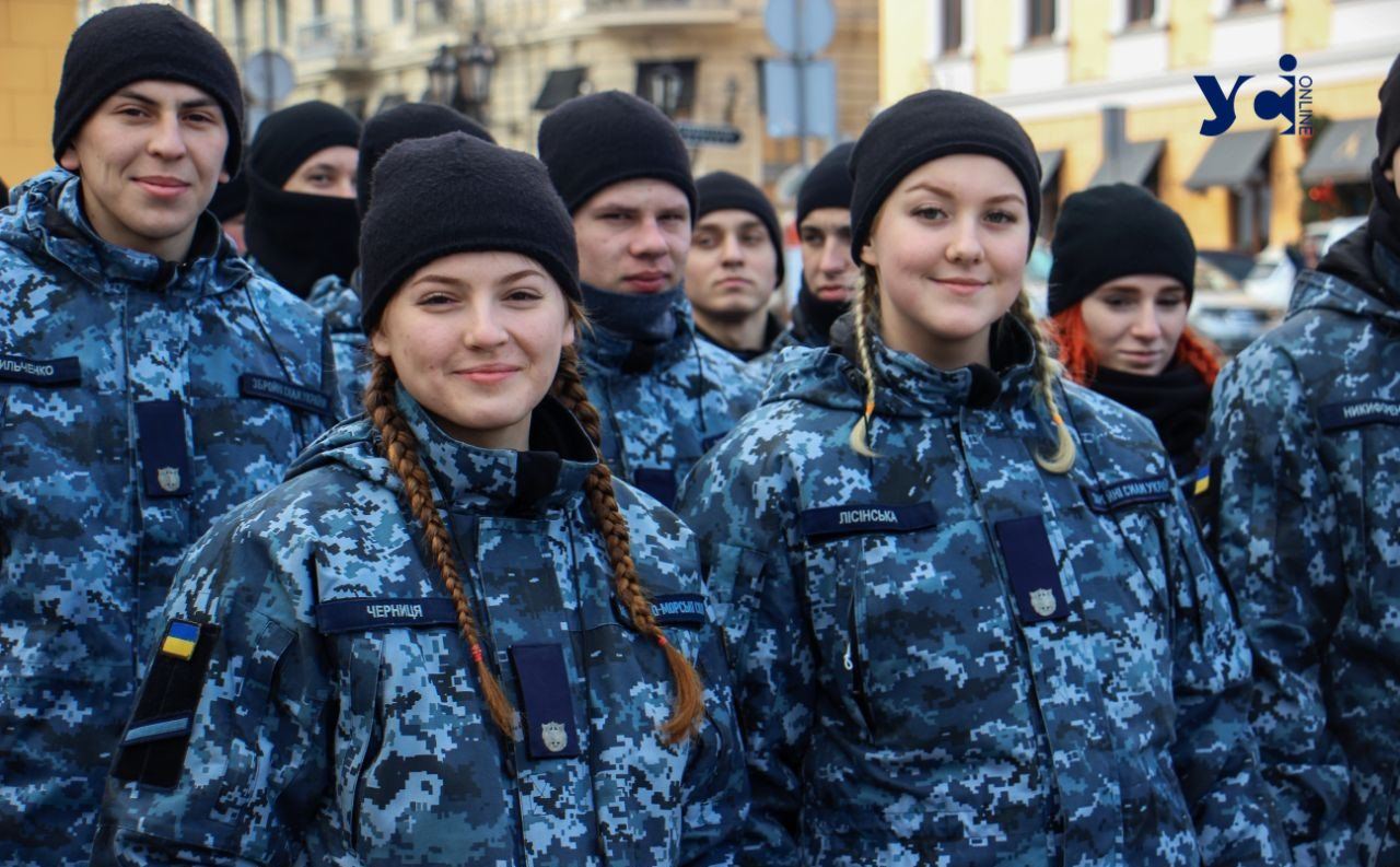 Військовий облік жінок в Україні відклали на рік «фото»