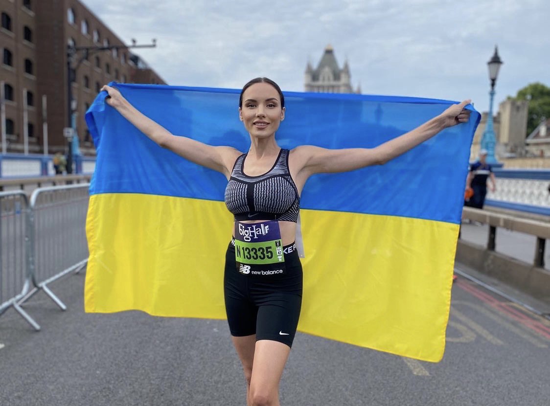 Міс Україна з Одеси запросили на відомий марафон, де вона збиратиме кошти на ЗСУ «фото»