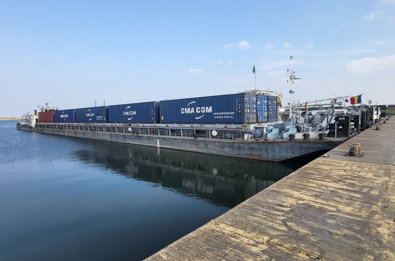 Після початку вторгнення УДП запустило контейнерні перевезення по Дунаю (фото) «фото»