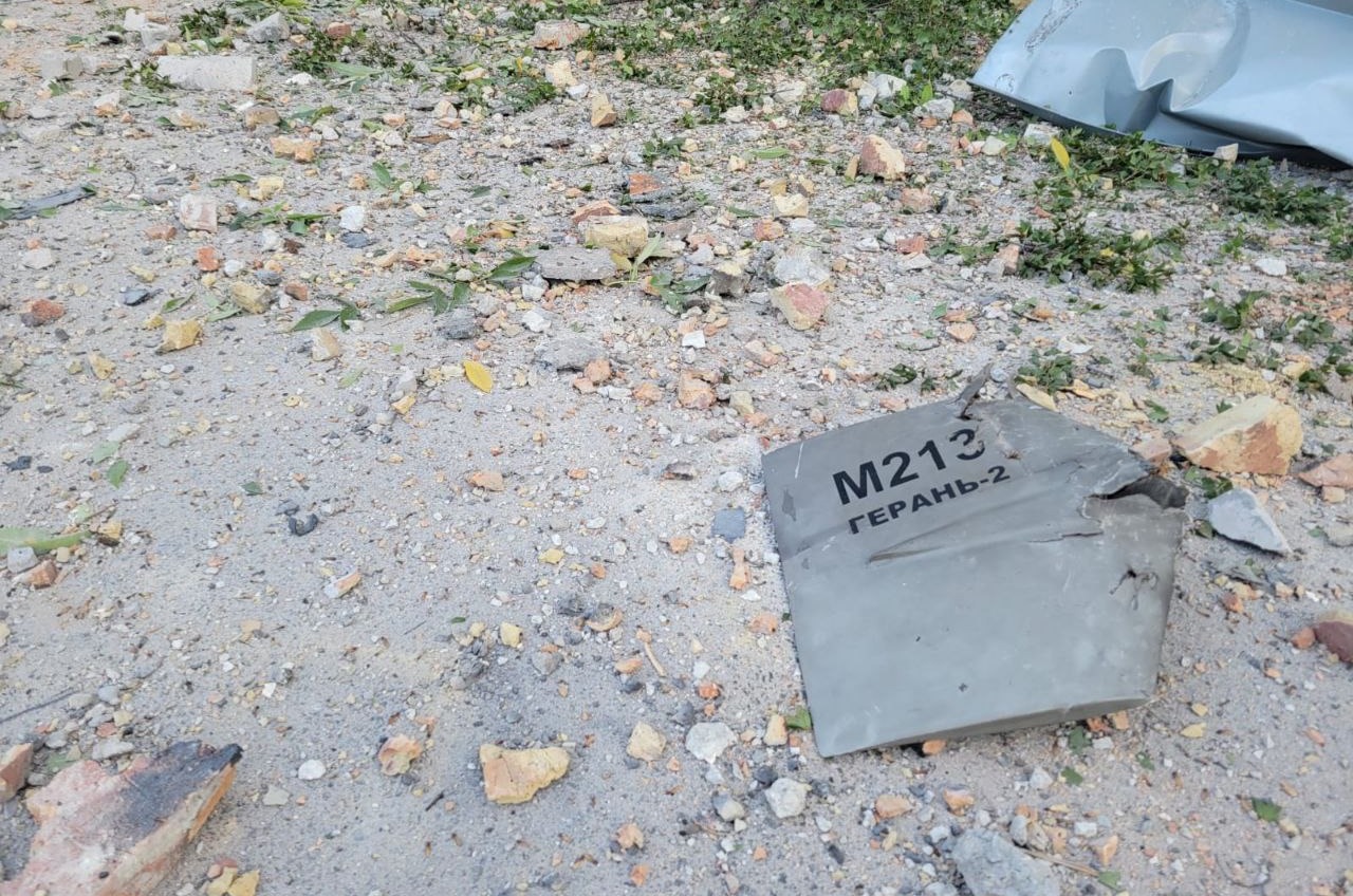 Військові показали залишки дрона-камікадзе, яким росіяни атакували Одесу «фото»