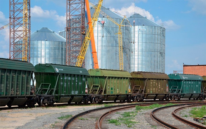 «Укрзалізниця» може заборонити перевезення зерна до терміналів Одеси «фото»